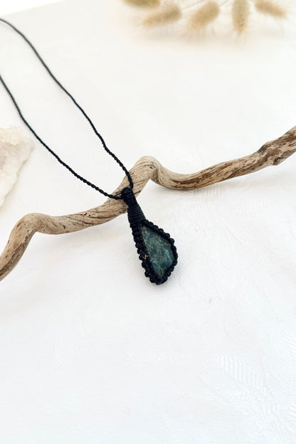 Handmade Apatite macramé necklace, side view showing the gemstone and macramé knotting