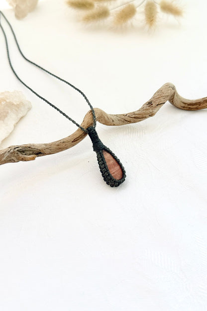 Handmade Sunstone macramé necklace, side view showing the gemstone and macramé knotting