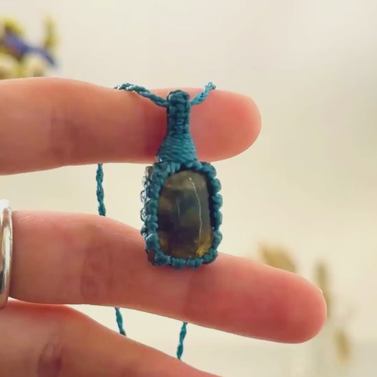 Handmade Labradorite macramé necklace showing natural gemstone details, texture and shine