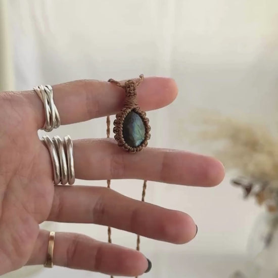 Video of the handmade Labradorite Macrame necklace, highlighting the vibrant tones of the gemstone and the lightweight, minimalist macrame design.