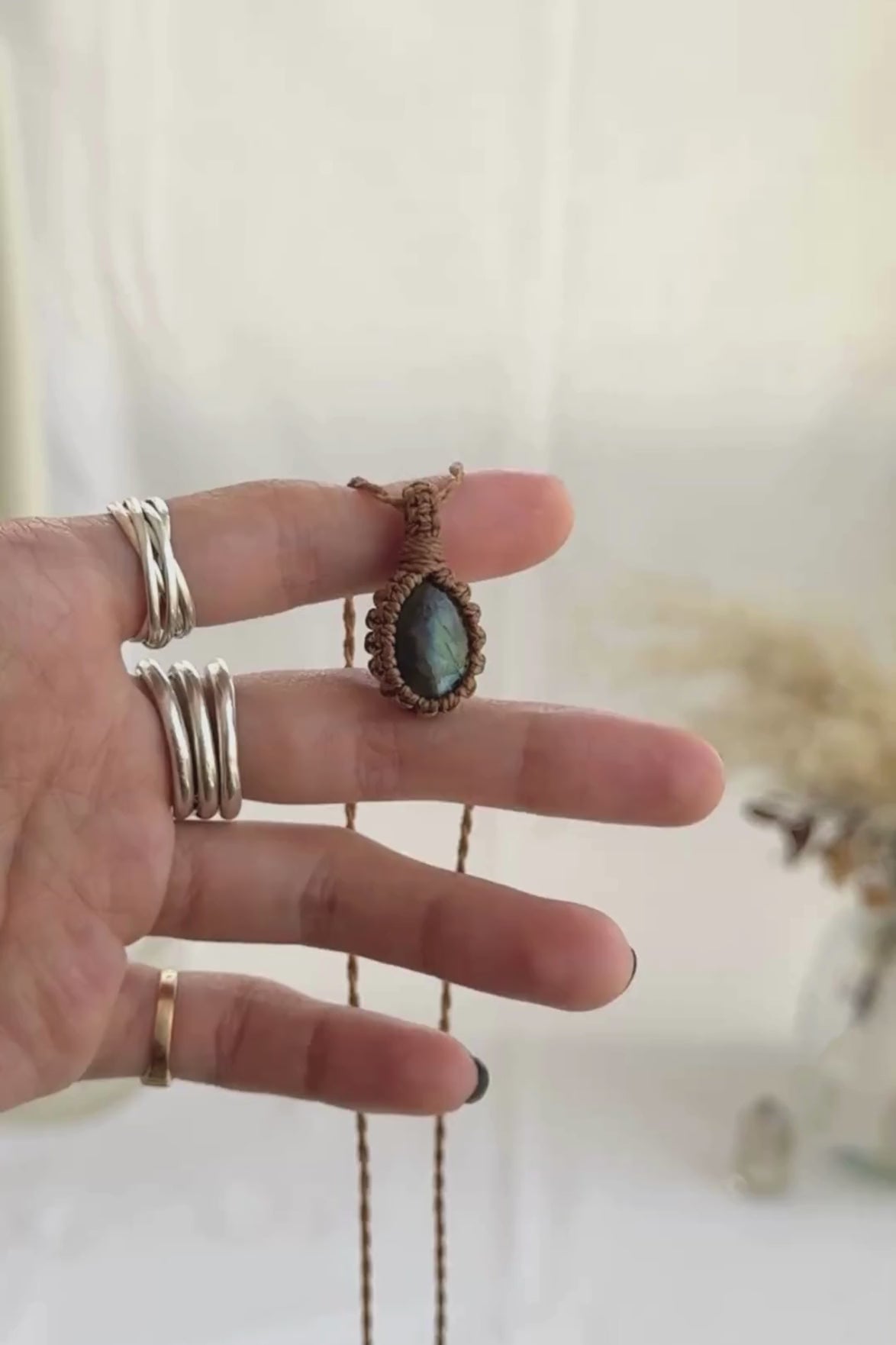 Video of the handmade Labradorite Macrame necklace, highlighting the vibrant tones of the gemstone and the lightweight, minimalist macrame design.