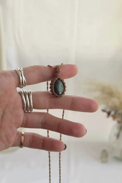 Video of the handmade Labradorite Macrame necklace, highlighting the vibrant tones of the gemstone and the lightweight, minimalist macrame design.