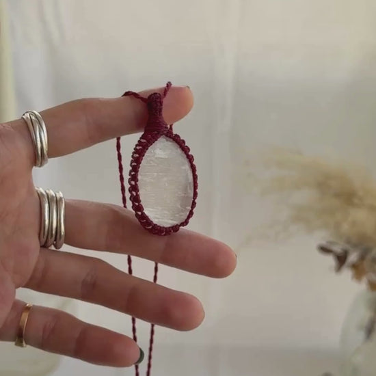 Video of the handmade Selenite Macrame necklace, highlighting the vibrant tones of the gemstone and the lightweight, minimalist macrame design.