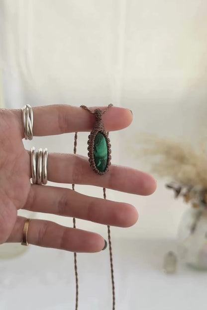 Video of the handmade Malachite Macrame necklace, highlighting the vibrant tones of the gemstone and the lightweight, minimalist macrame design.