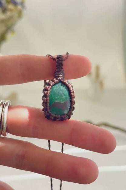 Handmade Malachite macramé necklace showing natural gemstone details, texture and shine