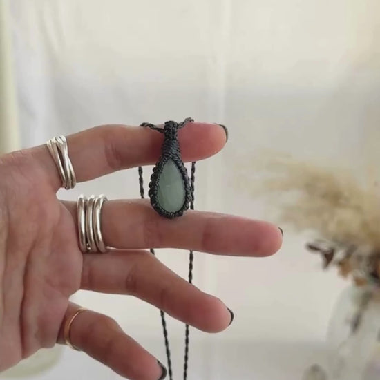 Video of the handmade Aquamarine Macrame necklace, highlighting the vibrant tones of the gemstone and the lightweight, minimalist macrame design.
